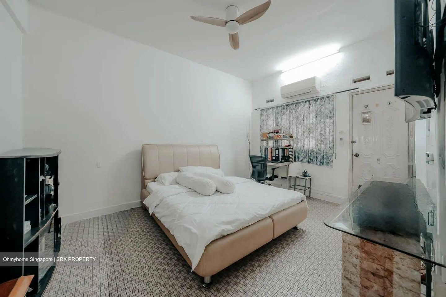 Charlton Park (D19), Terrace #450342371